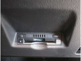ETC車載器付きです。高速道路の料金所もスムーズに通過できます。