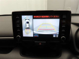 バックモニターを装備しています。車庫入れ時等に車両後方が確認出来るのでとても便利です。