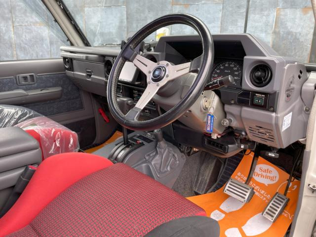 トヨタ ランドクルーザー70 4.2 ZX ディーゼル 4WD リフトアップ