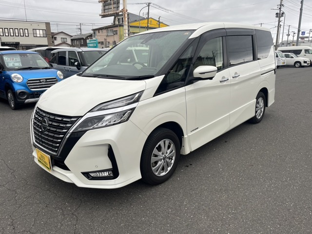 セレナ 2.0 ハイウェイスター V 4WD 