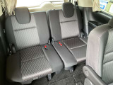 サードシートもリラックスしてご乗車できます。ご家族そろって楽しいドライブを