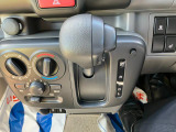 お車のメンテナンスには、メンテナンスパックをおススメしております、定期的に行って頂くオイル交換や点検、こちらをまとめてお値段をお安くしたパッケージ商品となります。