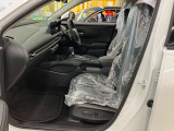 【ホンダカーズ鈴鹿 玉垣店】です。新型コロナ感染症対策を行い、ソーシャルディスタンスにも気を配った商談コーナーをご準備しております。