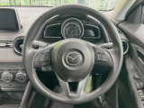 【純正革巻きステアリング】上質な革を使用することで、手にしっかり馴染みとても運転しやすいハンドルです♪