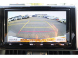 バックモニター付ですので、車庫入れも駐車もラクラクです。