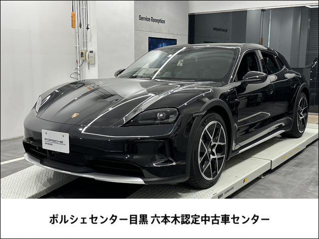タイカンクロスツーリスモ4 4+1シート 4WD