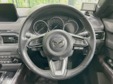 【純正革巻きステアリング】上質な革を使用することで、手にしっかり馴染みとても運転しやすいハンドルです♪