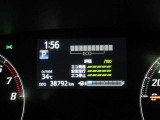 運転席のメータパネル類は常に視界に入る場所ですので、大事なチェックポイントです。ぜひ実際にご乗車ください。