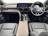 クラウンクロスオーバー 2.5 G アドバンスト レザー パッケージ E-Four 4WD 本革シート