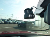 車の運転に安心ドライブレコーダー付き、もしもの時安心です。