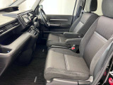 【車内ルームクリーニング済】専門スタッフにより車内はきれいにルームクリーニングを行っております。