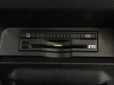 【ETC車載器】もはや必須アイテムのETCを搭載!高速道路のご利用時にとても便利!わずらわしい料金所での現金支払いが不要となりスムーズに通過できます♪