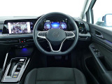 世界のメーカーが常にベンチマークするフォルクスワーゲン車、それがゴルフです。オーナーになったあなただけがその理由と価値が分かります。