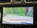 【バックカメラ】駐車時に後方がリアルタイム映像で確認できます。大型商業施設や立体駐車場での駐車時や、夜間のバック時に大活躍!運転スキルに関わらず、今や必須となった装備のひとつです!
