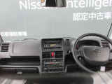 運転席・助手席エアバック付で安心です♪パワーステアリング付ですので、取り回しも楽に出来ます。