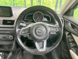 【ステアリングスイッチ】運転中、前方から目線をそらすことなく、オーディオ等の操作が可能な便利機能!安心&快適なドライブを演出してくれます♪