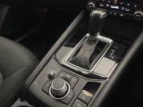 気になる車はすぐにお問い合わせください!画面右側の0066から始まる無料ダイヤルからお問い合わせ下さい!専門スタッフがお車のご質問にお答えいたします!