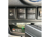 品質には自信があります!ハッピーの品質・キレイなお車をお届けさせていただきたい!そんな気持ちでキレイに仕上げております。フロアマットなどの清掃はもちろん、シート下なども徹底的に清掃しております。