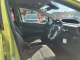 運転席はご覧の通り。