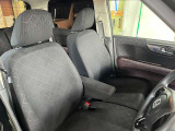 運転席シート廻りは使用感も少なく、良好な状態です。