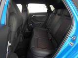 ご納車前に行います点検100項目におきまして、専用のテスターやツールを用いて細かな診断を行います。