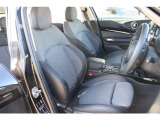自動車保険も純正のクオリティをお届け致します。正規ディーラーのみが取り扱い可能な、MINIオーナー様専用自動車保険をご用意致しております。正規ディーラーでご購入を頂いたオーナー様のみがご加入頂けます。