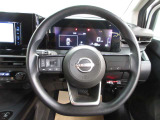 運転が楽しくなる明るく開放的な運転席まわりです。