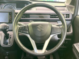 【純正革巻きステアリング】上質な革を使用することで、手にしっかり馴染みとても運転しやすいハンドルです♪
