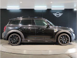 ☆MINIの車の始まりは大人四人がギリギリ乗れるコンパクトな車です!!今となっては3ナンバーですが、もともとは5ナンバーの車でした!!