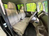 運転席シート廻りは使用感も少なく、良好な状態となっています。丁寧に使われていたことがよくわかりますね。