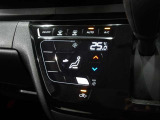 車内の温度管理に便利なオートエアコン☆