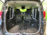普段のお買い物や通勤、送迎等に十分な荷室スペースを確保しております。セカンドシートを倒すと、大きな荷物の積載も可能です♪