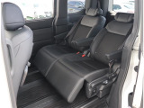 弊社でお車をご購入頂いたお客様は、一部車種を除いて【オイル交換永久無料】となっております。※詳細はスタッフまでお問合せ下さい。