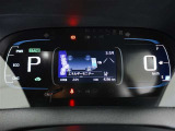 展示車は全てトヨタの車を知り尽くしたエキスパートが基本性能に関わる機能や状態を徹底的にチェックしています。消耗部品の事前交換など法定12ヶ月点検相当の点検・整備を必ず実施しています。
