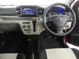 見通しのよいすっきりとした視界で、誰でも運転しやすいです。運転のしやすさは疲れにくさにも繋がりますよ♪