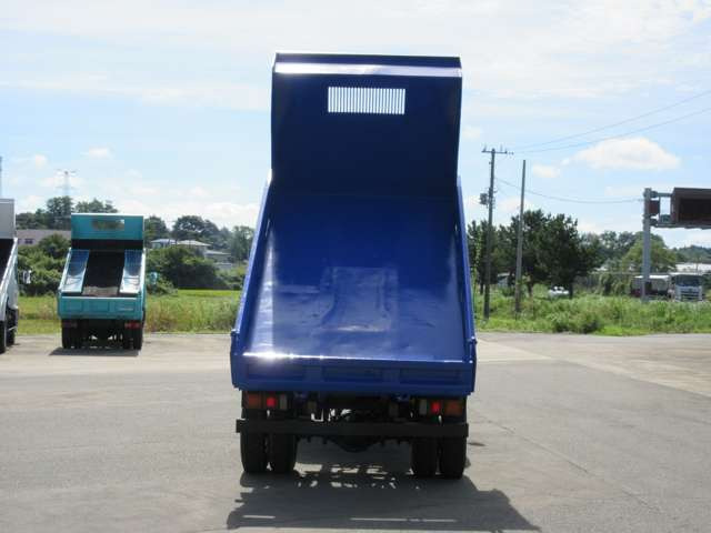 三菱ふそう キャンター 4.9D 2t 高床ダンプ 4WD の中古車詳細 (190,000 