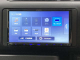 ブルートゥースに接続することにより、スマホに入ったお気に入りの音楽を車内で楽しむことができます♪あると本当に便利な機能になっています!