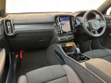 XC40 ウルトラ B4 AWD ダークエディション 4WD 
