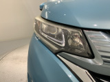 LEDヘッドライトは、点灯の瞬間から最大光量を発揮し、突然暗くなるトンネルなどでの安定感を高めます。