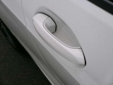 コンフォートアクセス機能で握れば開いて、触れればロックができます!