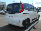 バックガイドモニター付きで車庫入れも安心です。