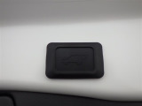 トヨタ認定中古車保証付!(1年間、距離無制限 HV車はHV保証付) 別途延長保証もご用意しております♪ ぜひ現車を確認にご来店ください