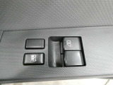 前席パワーウィンドウ