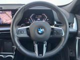 BMW Premium Selection 江戸川は、約20台の展示スペースがあり、常時新車拠店より厳選された認定中古車が続々と入庫しております。