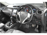 ★広々とした運転席は快適に運転していただけるはずです!!