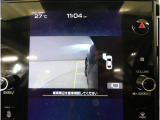 ■ドライバーから死角になりがちな左前方(助手席側)の映像を車内の11.6インチディスプレイに表示致します。ドライバーの死角となりやすい車体左側を確認できるので、狭い道で威力を発揮します。