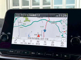 メーカーオプション純正ナビが装備されております。フルセグTV、アップルカープレイ、アンドロイドプレイなど様々対応しております!
