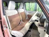運転席シート廻りは使用感も少なく、良好な状態となっています。丁寧に使われていたことがよくわかりますね。