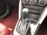 MTモード付です!MT感覚でシフトチェンジできます。MT車が少なくなってきた現在に面白さを取り入れた装備です。走る歓びを!