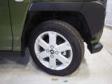 実車はアルミホイール組みの夏用タイヤを装着しています。